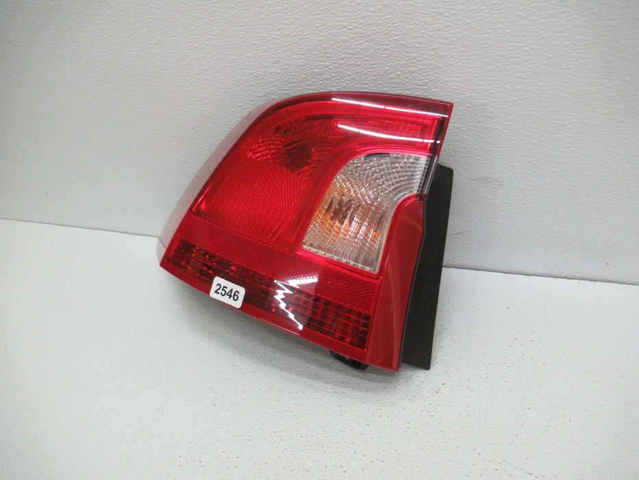 2011-2018 VOLVO S60 REAR LEFT DRIVER SIDE OUTER QUARTER TAIL LIGHT LAMP OEM