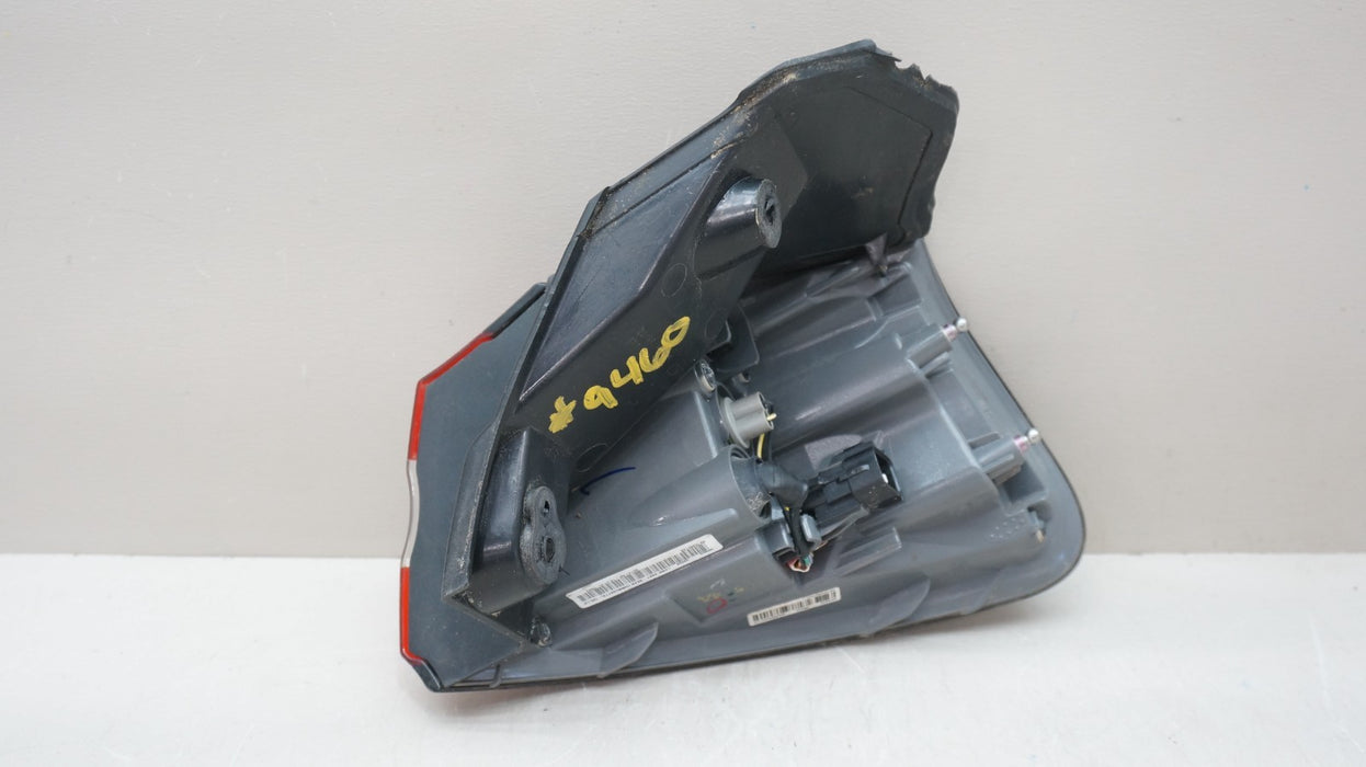 2014-2018 JEEP CHEROKEE REAR LEFT DRIVERS SIDE TAIL LIGHT OEM