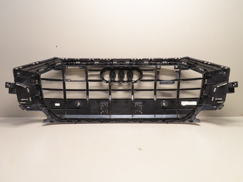 2019 2020 2021 Audi Q8 4M8 Front Bumper Grille Grill OEM 4M8853651