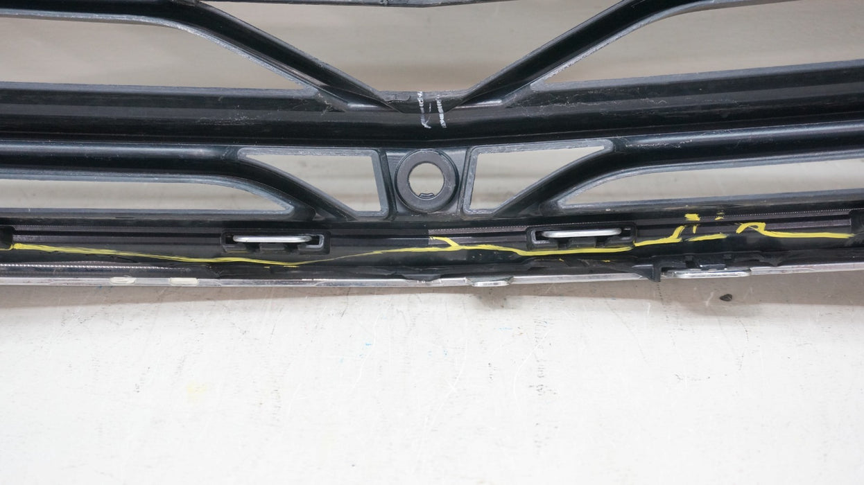 2019 CHEVROLET CRUZE FORNT RADIATOR GRILLE GRILL 42674401 OEM