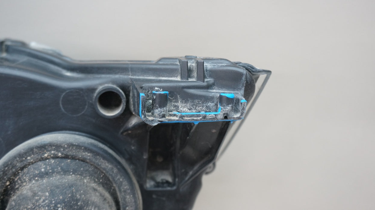 2015-2018 FORD EDGE FRONT RIGHT PASSENGER SIDE HALOGEN HEADLIGHT OEM PC10932-RH-