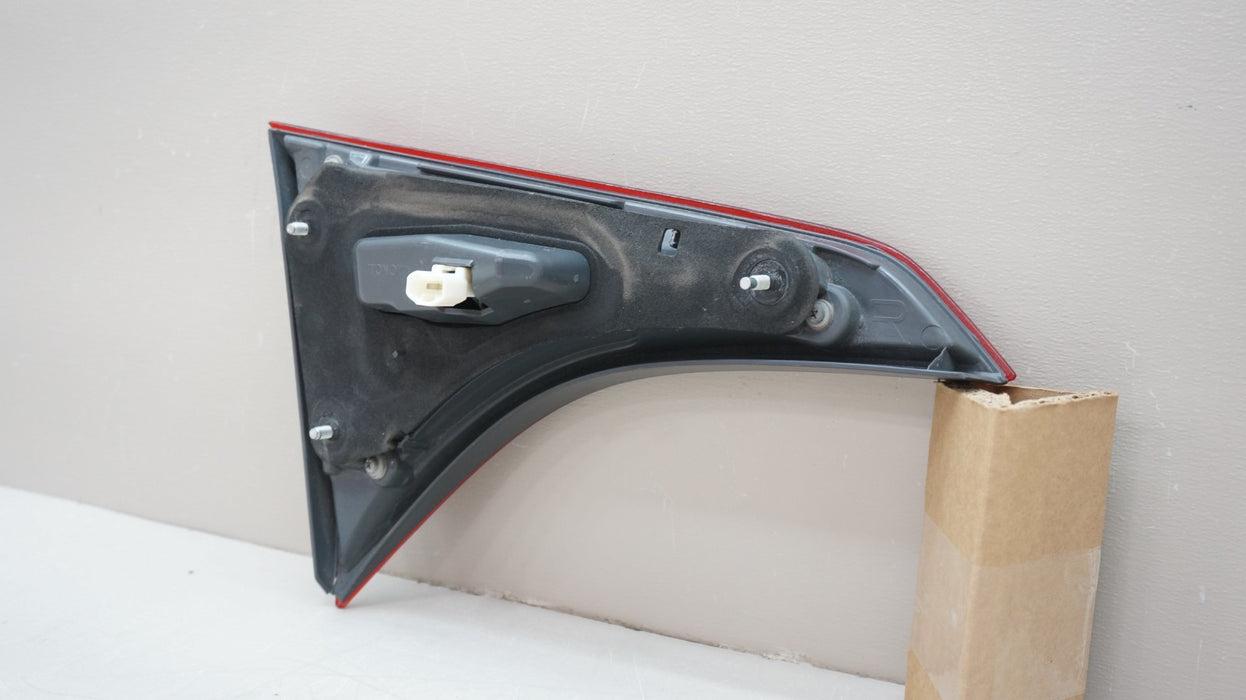 2017-2019 TOYOTA COROLLA REAR RIGHT PASSENGER SIDE INNER TAIL LIGHT OEM