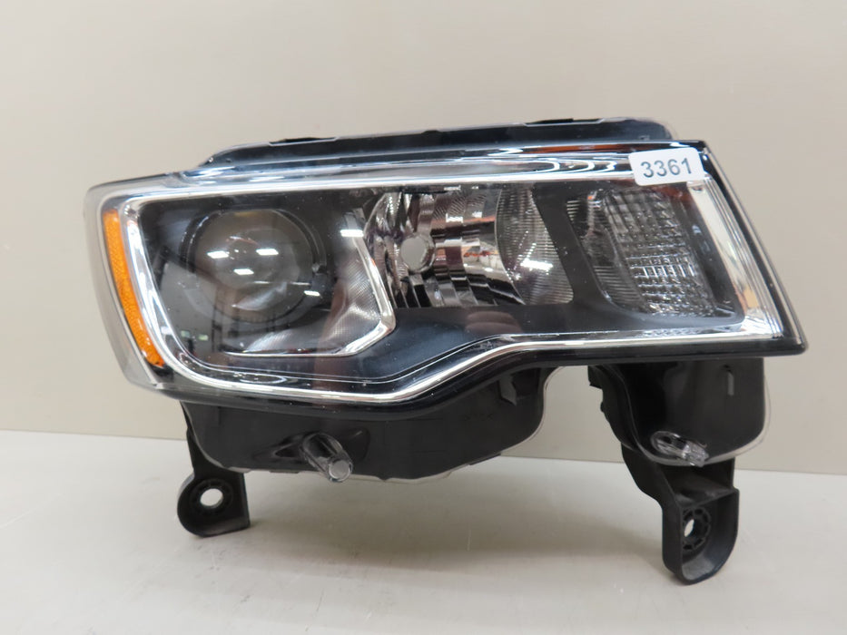 2017-2022 JEEP GRAND CHEROKEE FRONT RIGHT PASSENGER HEADLIGHT HALOGEN OEM