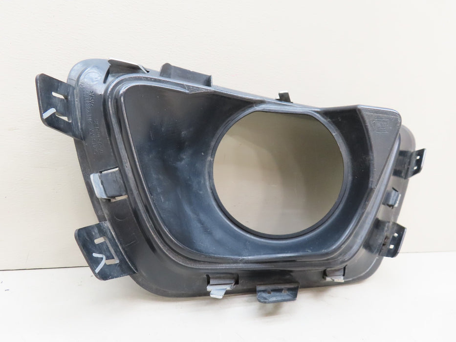 2015-2020 CHEVROLET COLORADO FRONT LEFT DRIVER SIDE FOG LIGHT BEZEL OEM