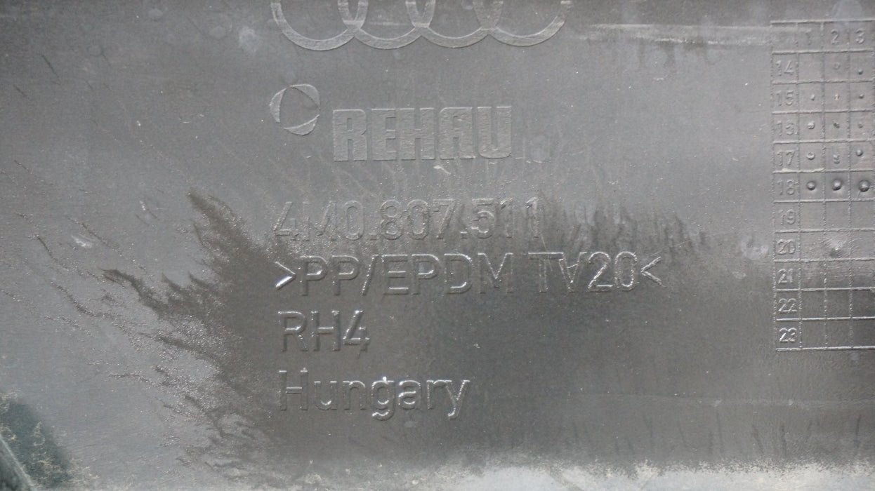 2017-2022 AUDI Q7 REAR UPPER BUMPER COVER 4M0807511 OEM