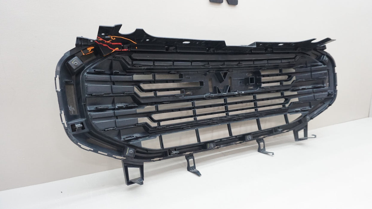 2018-2020 GMC TERRAIN FRONT BUMPER GRILLE W/O EMBLEM OEM 23196294
