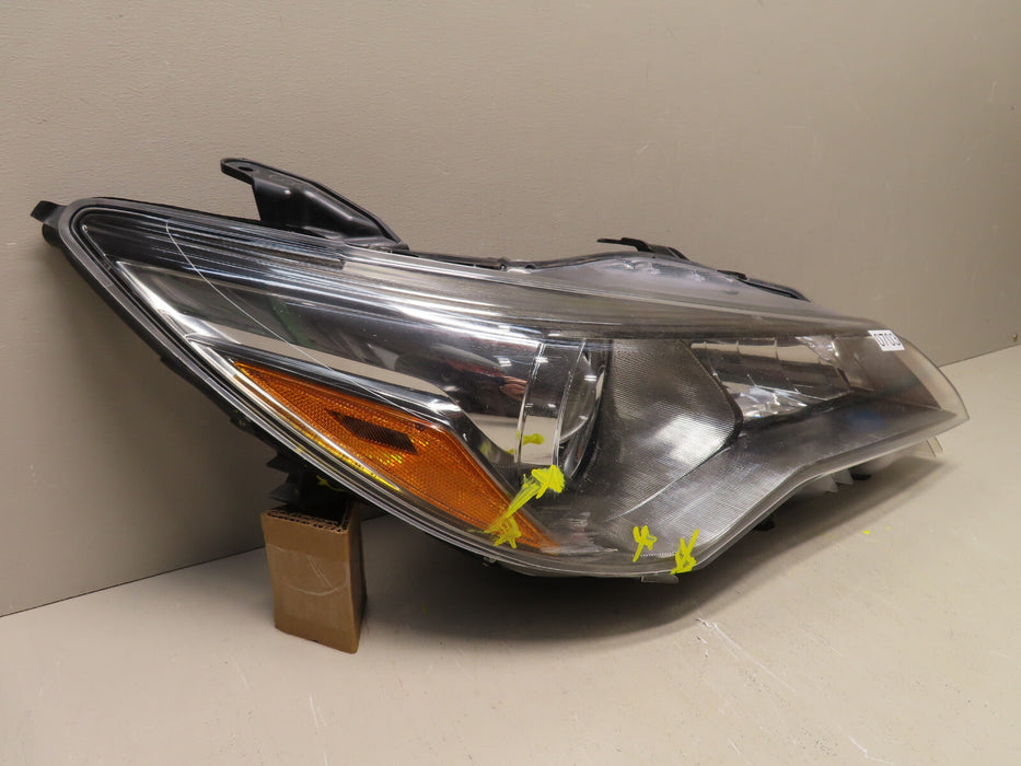 2015 2016 2017 TOYOTA CAMRY RIGHT PASSENGER HEADLIGHT LAMP HALOGEN OEM