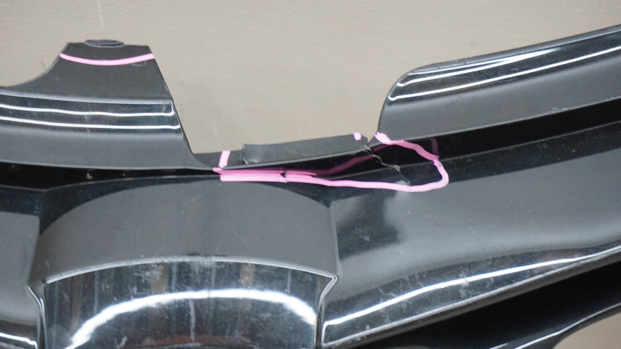 2017-2019 TOYOTA COROLLA FRONT UPPER GRILLE 53111-02B00 OEM 17 18 19