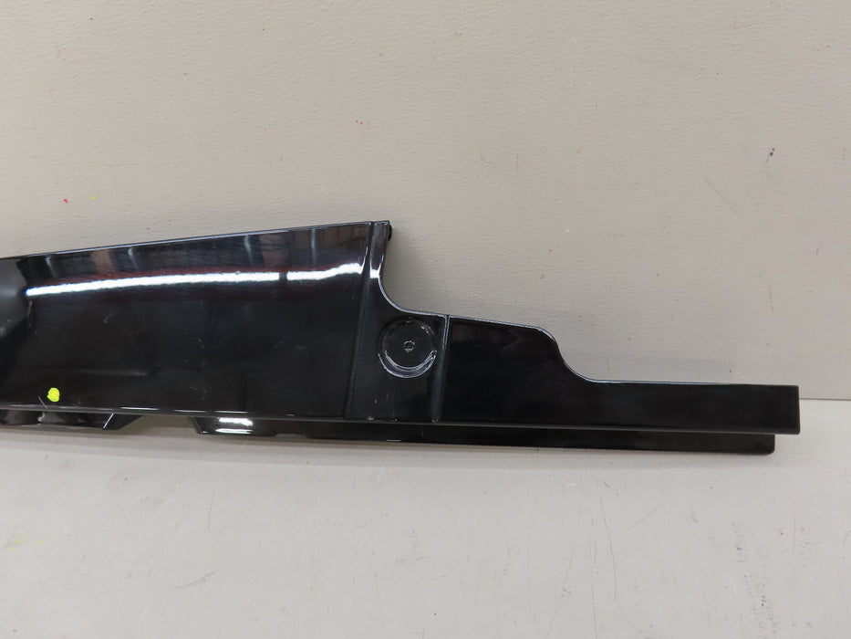 2021 -2024 JEEP GRAND CHEROKEE L REAR RIGHT DOOR APPLIQUE MOLDING OEM 68375058AB