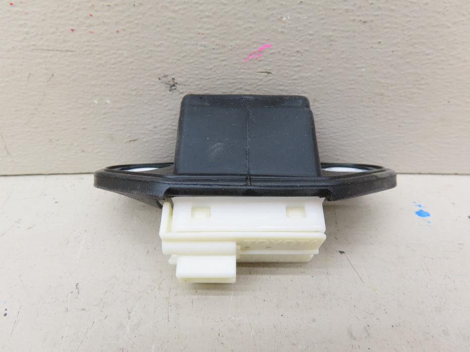 GENUINE TOYOTA AVALON LEXUS ES350 REAR TRUNK SWITCH BUTTON OEM 84945-50010