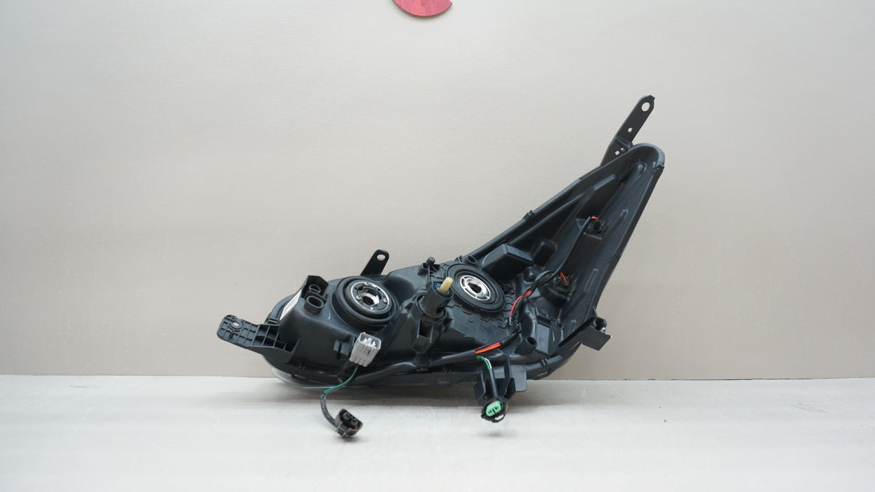 2017-2023 SUBARU IMPREZA FRONT RIGHT PASSENGER SIDE HALOGEN HEADLIGHT OEM