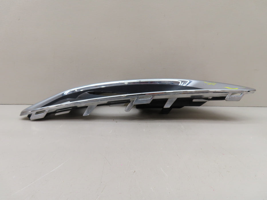 2013-2016 CHEVROLET MALIBU FRONT RIGHT PASSENGER FOG LIGHT BEZEL COVER OEM