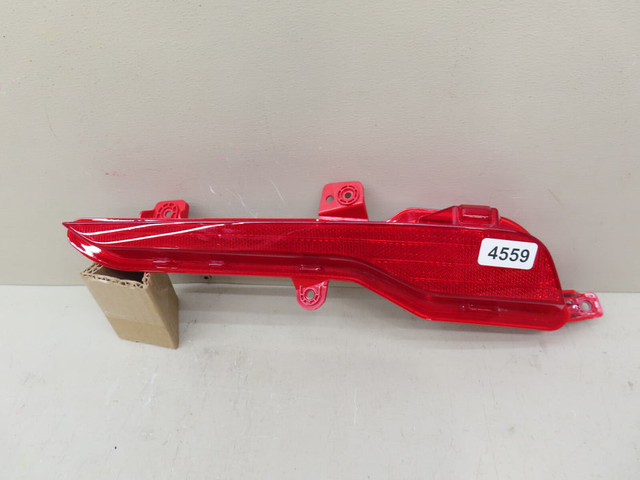 2023-2025 KIA SPORTAGE REAR RIGHT PASSENGER SIDE BUMER REFLECTOR OEM