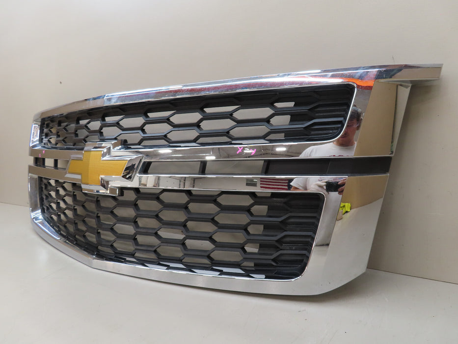 2015-2020 CHEVROLET TAHOE SUBURBAN FRONT RADIATOR GRILLE GRILL OEM 23440914