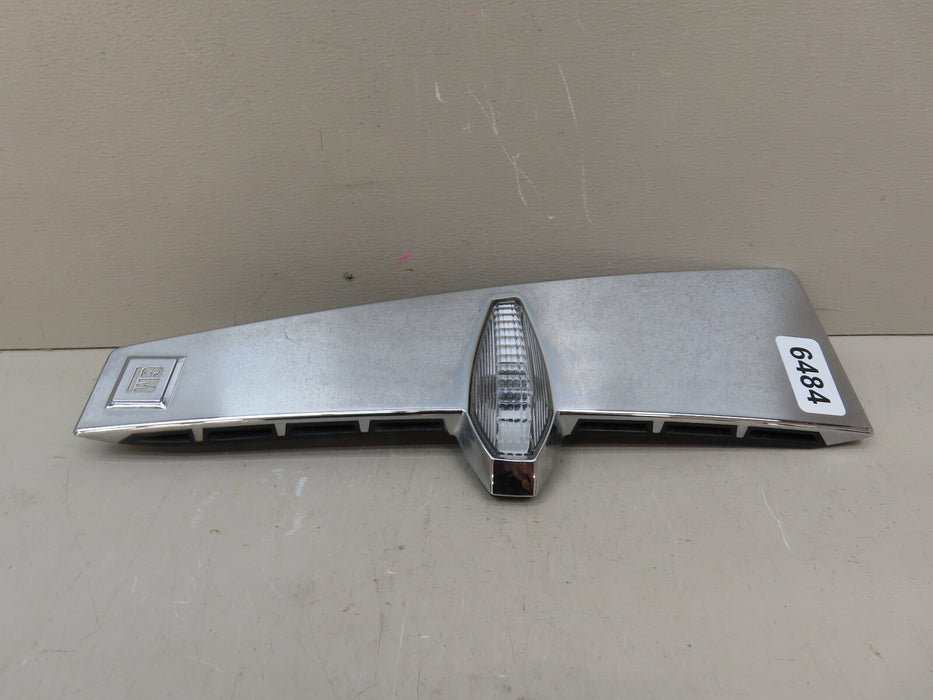 2010 CADILLAC SRX LEFT DRIVER SIDE FENDER SIGNAL MARKER TRIM OEM