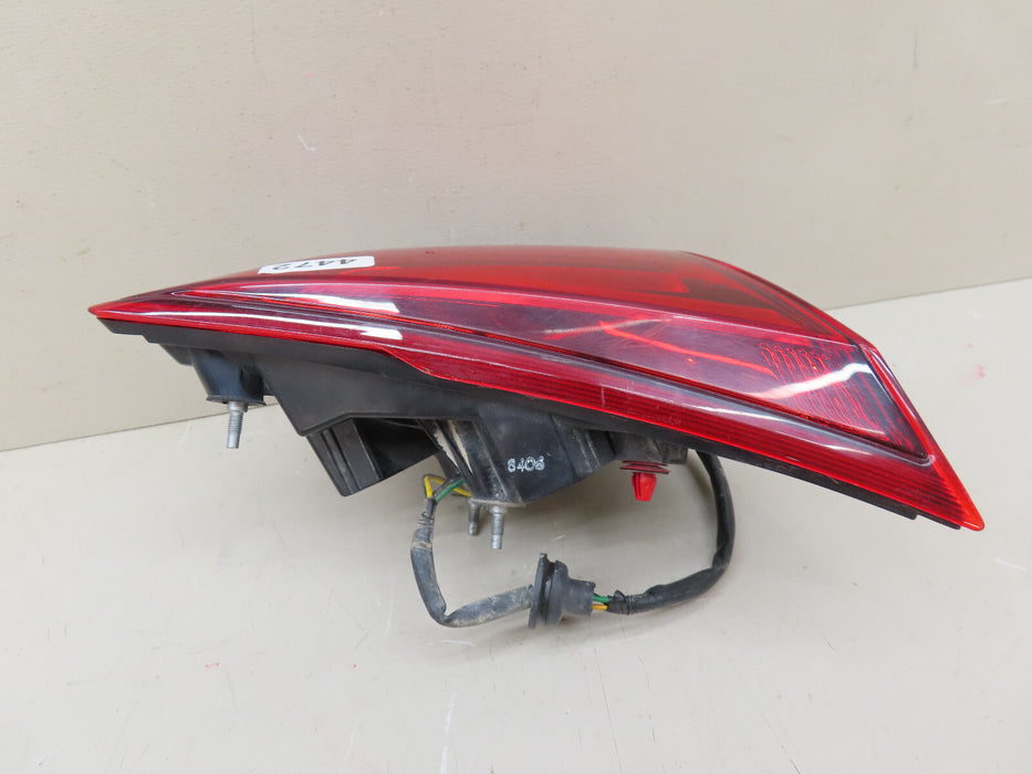 2017-2020 NISSAN ROGUE REAR LEFT DRIVER SIDE INNER TAIL LIGHT OEM