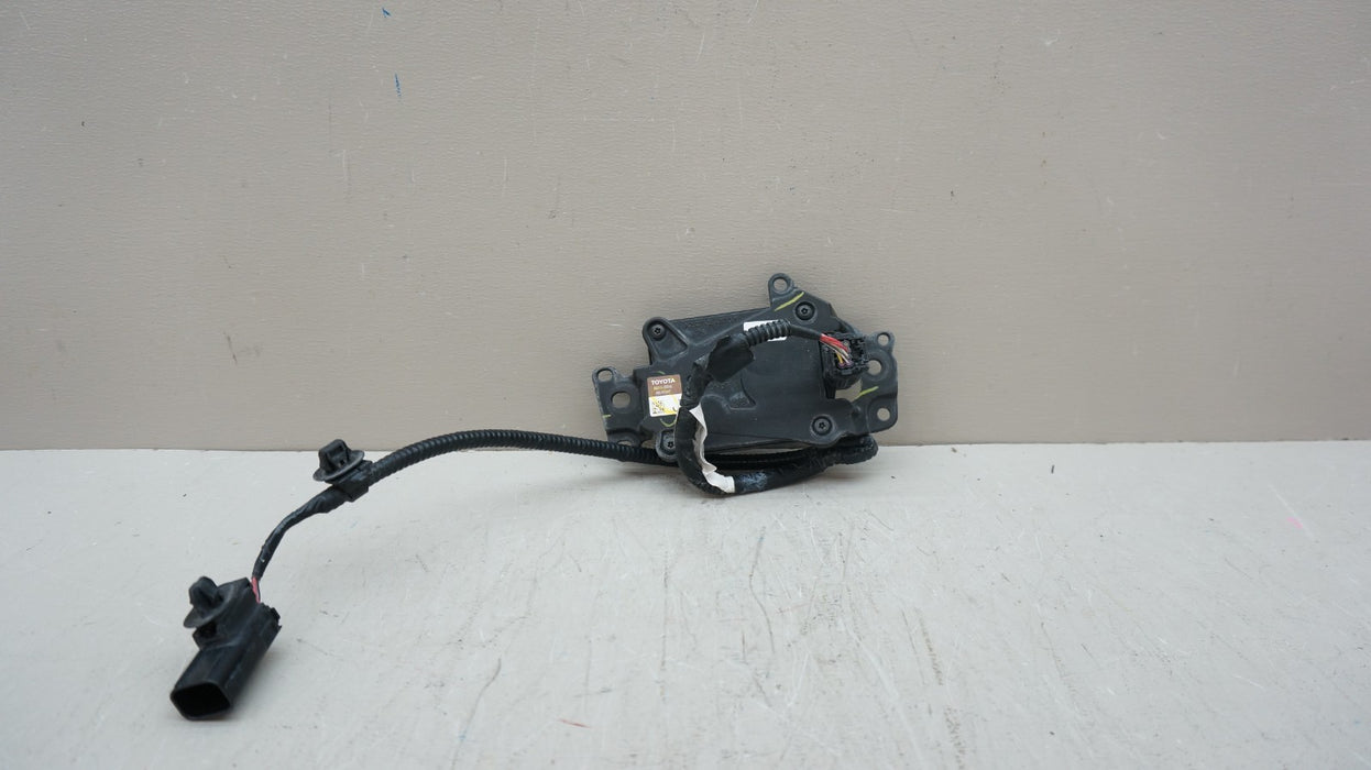 2018-2019 TOYOTA TUNDRA ADAPTIVE CRUISE RADAR SENSOR 88210-0C010 OEM