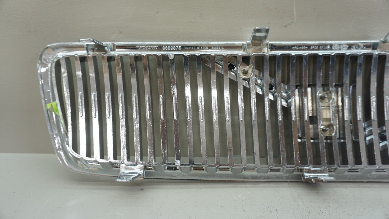 2001-2004 VOLVO V70 FRONT BUMPER RADIATOR GRILLE GRILL W/ EMBLEM OEM 8659875