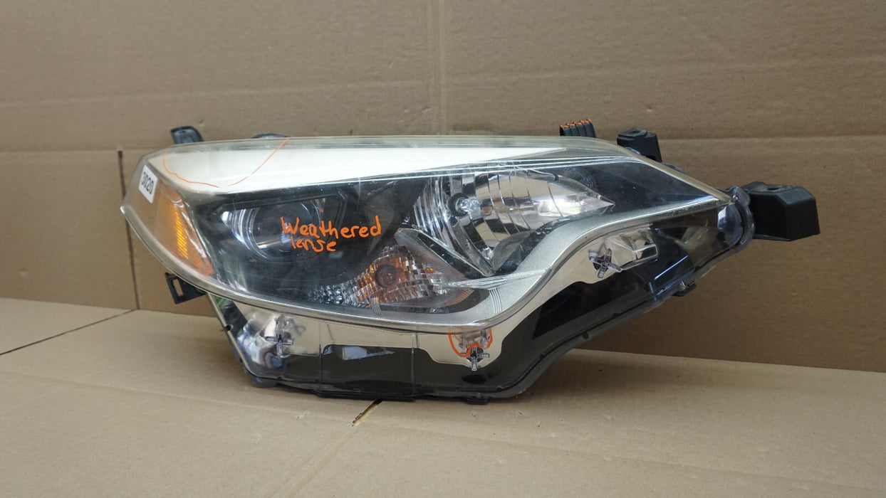 2014-2016 TOYOTA COROLLA FRONT RIGHT PASSENGERS SIDE HEADLIGHT OEM 14 15 16