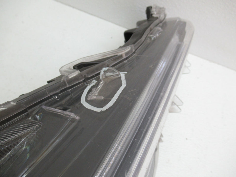 2020 - 2021 TOYOTA COROLLA FRONT RIGHT PASSENGER SIDE HEADLIGHT HEADLAMP OEM