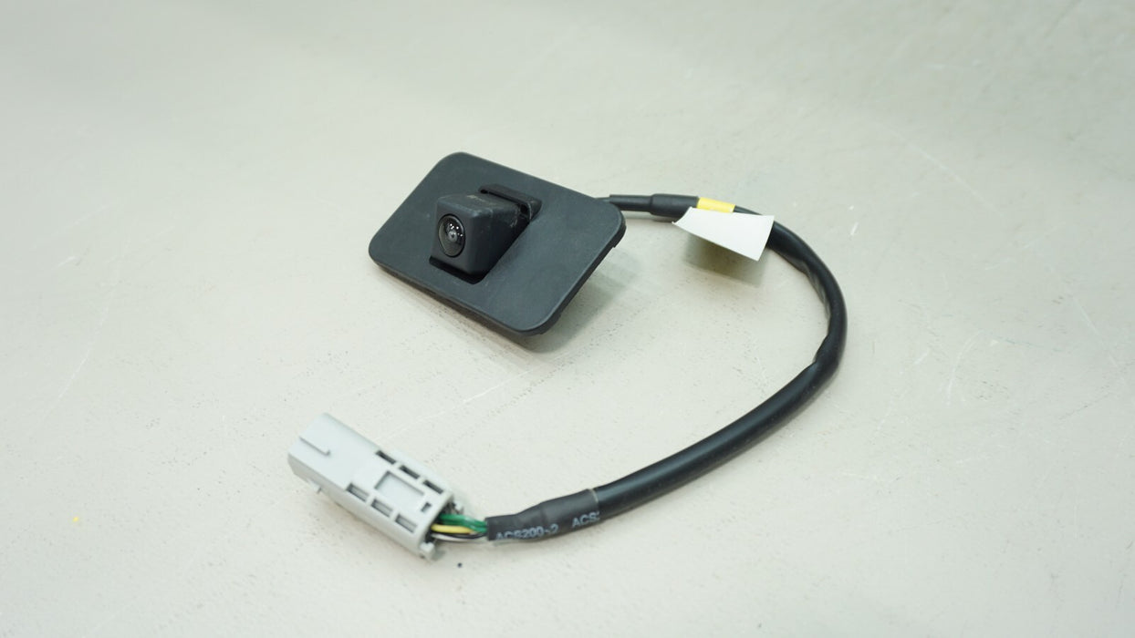 2015-2020 ESCALADE SUBURBAN TAHOE YUKON REAR VIEW PARK ASSIST CAMERA AFTERMARKET