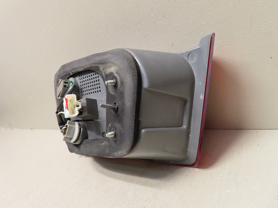 2009-2010 HYUNDAI SONATA RH RIGHT PASSENGER INNER LID TAILLIGHT TAIL LIGHT OEM