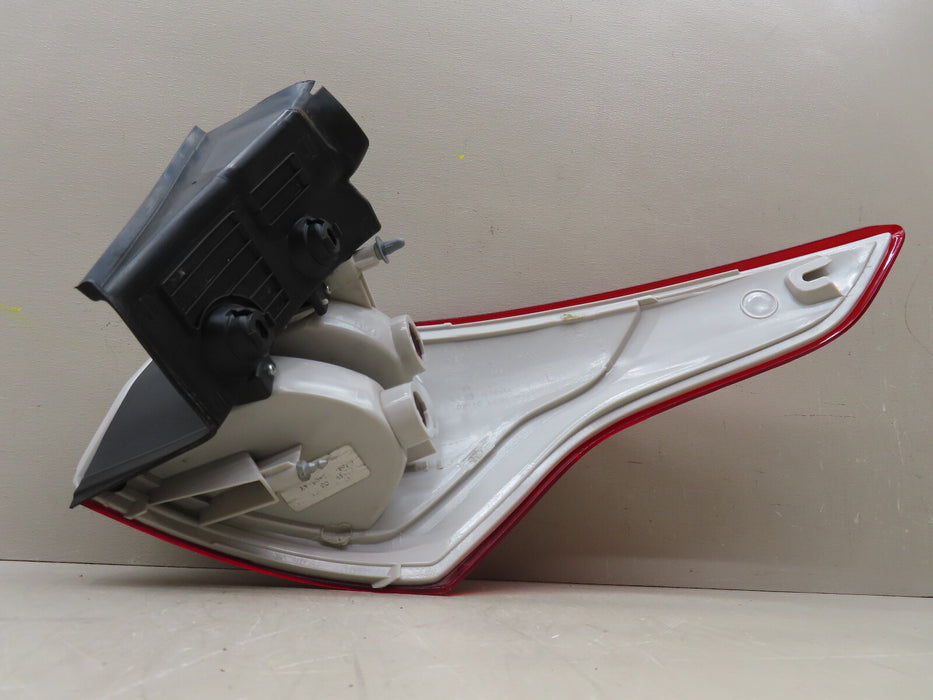 2013-2016 FORD ESCAPE REAR LEFT DRIVER TAIL LIGHT OUTER HALOGEN OEM
