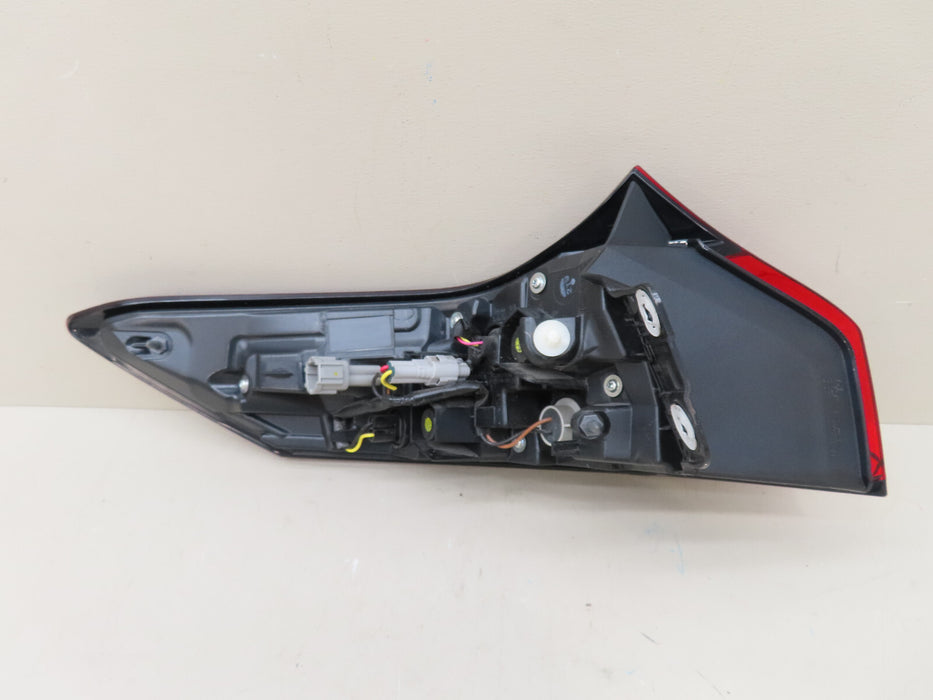 2021-2024 NISSAN ROGUE RIGHT PASSENGER OUTER TAIL LIGHT HALOGEN/LED OEM