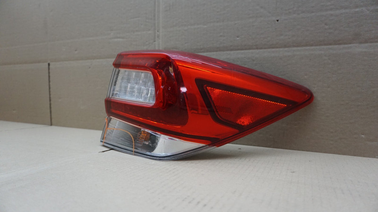 2017-2019 SUBARU IMPREZA HATCHBACK REAR PASSENGER SIDE TAILLIGHT TAILLAMP OEM