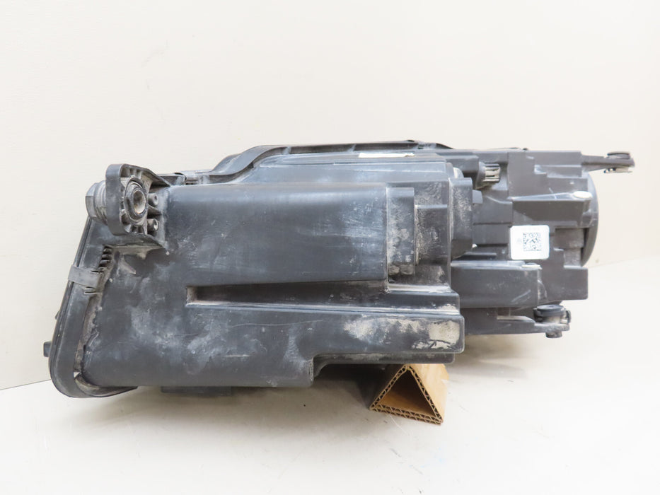 2016-2019 VOLKSWAGEN PASSAT FRONT RIGHT HEADLIGHT LAMP HALOGEN OEM