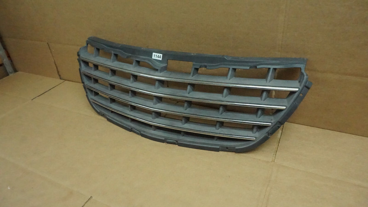 2004-2006 CHRYSLER PACIFICA FRONT RADIATOR GRILLE GRILL 15740ASM 04 05 06 OEM