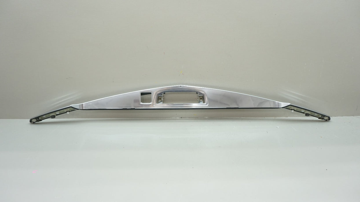 2017-2020 CADILLAC XT5 REAR TRUNK APPLIQUE TRIM MOLDING OEM 84096096