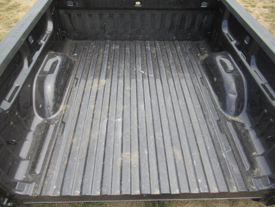2014-2018 CHEVROLET SILVERADO 1500 Z71 5'9" REAR SHORT BED OEM
