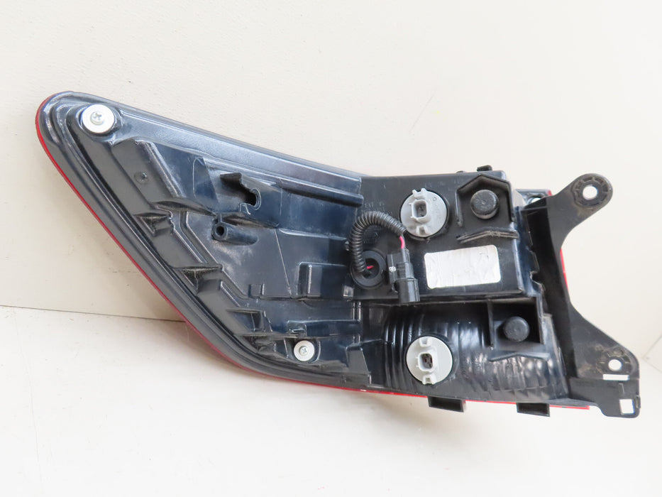 2013-2015 ACURA RDX REAR RIGHT PASSENGER SIDE TAIL LIGHT OUTER OEM