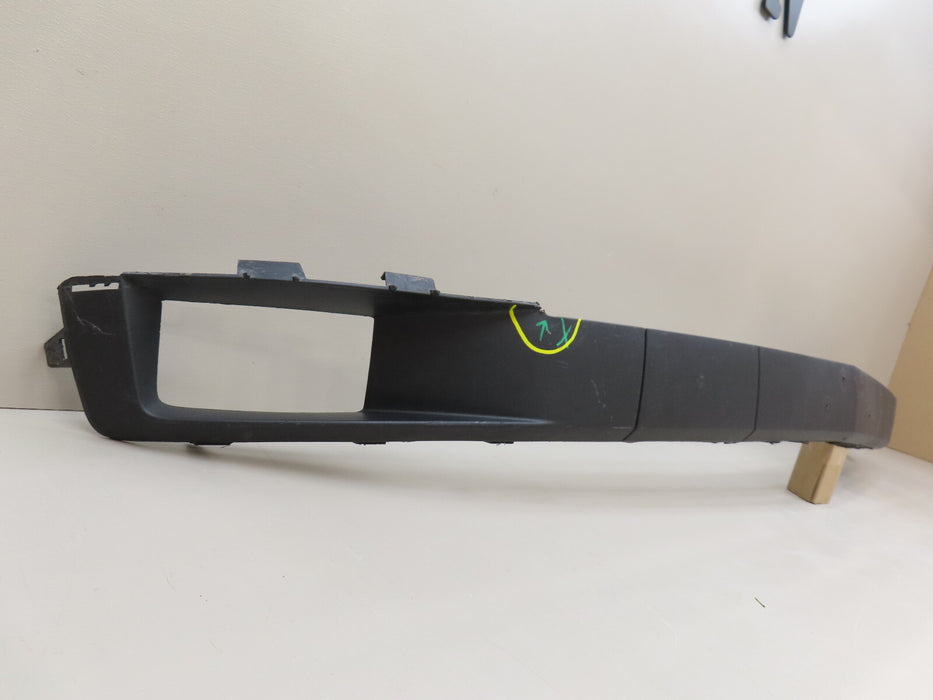 2015-2020 CHEVROLET TAHOE SUBURBAN FRONT BUMPER TRIM MOLDING OEM 22936495