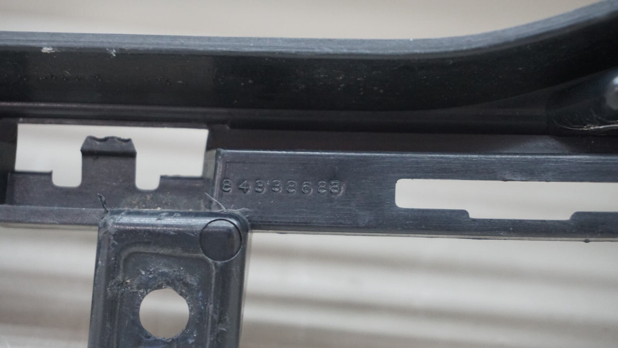 2019-2023 CHEVROLET MALIBU FRONT BUMPER LOWER GRILLE OEM 84473373