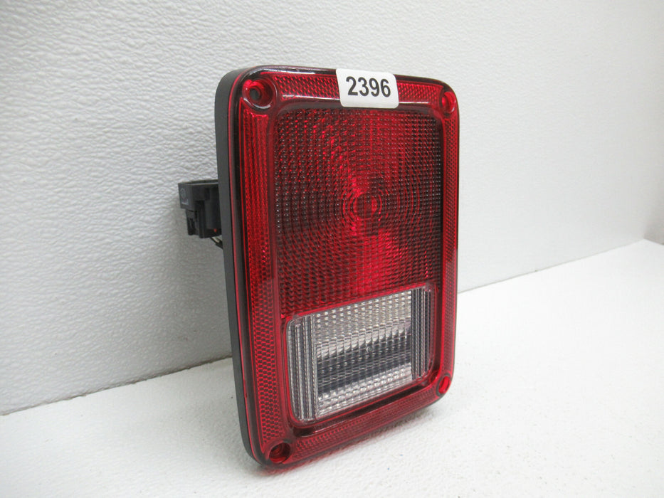 JEEP JK WRANGLER TAILLIGHT LAMP OEM