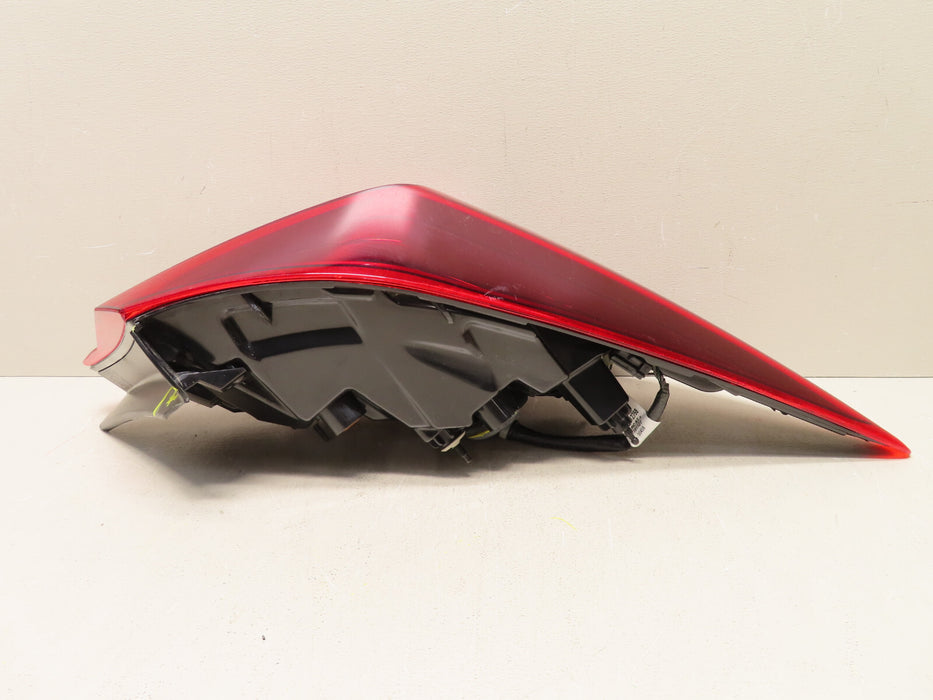 2019 2020 HYUNDAI ELANTRA LEFT DRIVER LED/HALOGEN TAIL LIGHT OUTER OEM