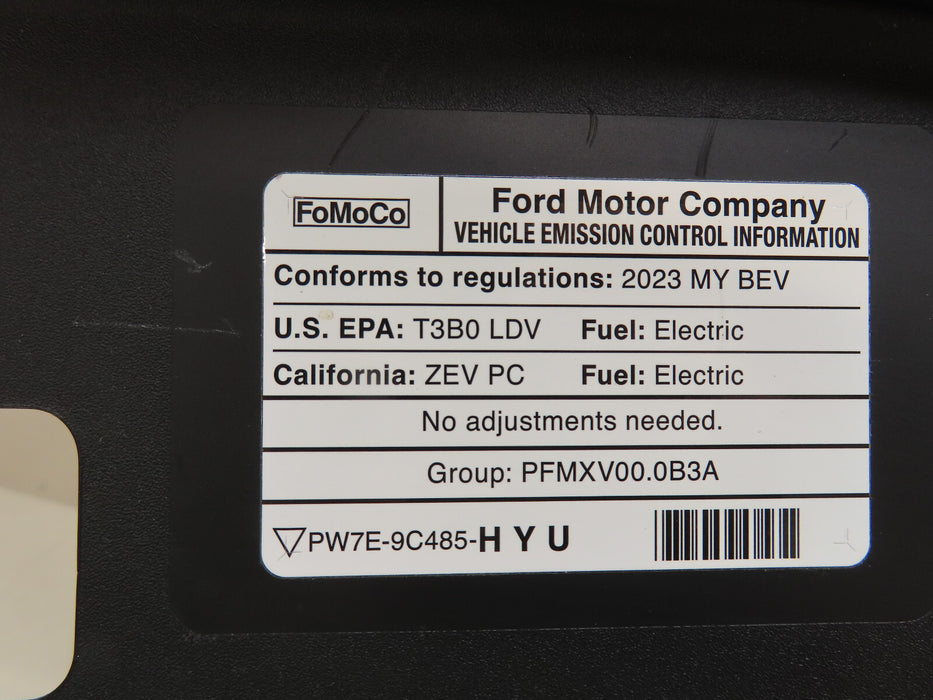 2021-2023 FORD MUSTANG MACH-E FRONT HOOD SOUND/HEAT INSULATION OEM