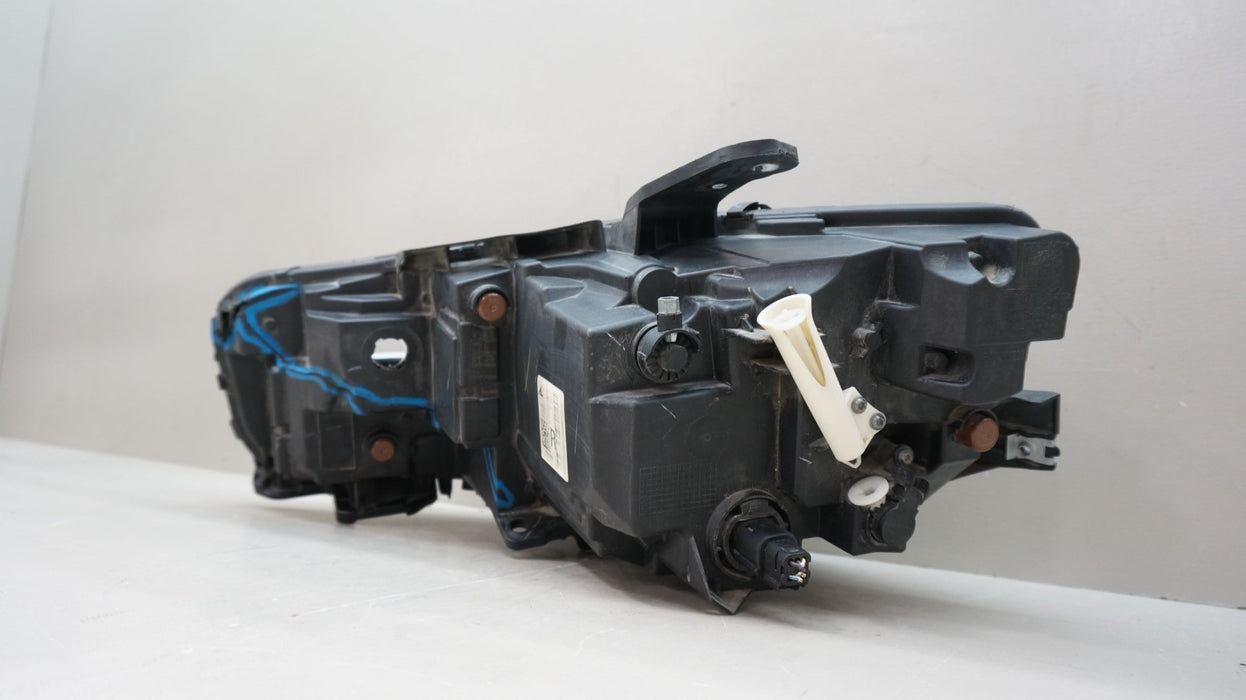 2021-2023 CHRYSLER PACIFICA FRONT RIGHT PASSENEGER SIDE LED HEADLIGHT OEM