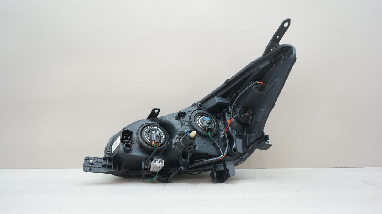 2017-2023 SUBARU IMPREZA FRONT RIGHT PASSENGER SIDE HALOGEN HEADLIGHT OEM