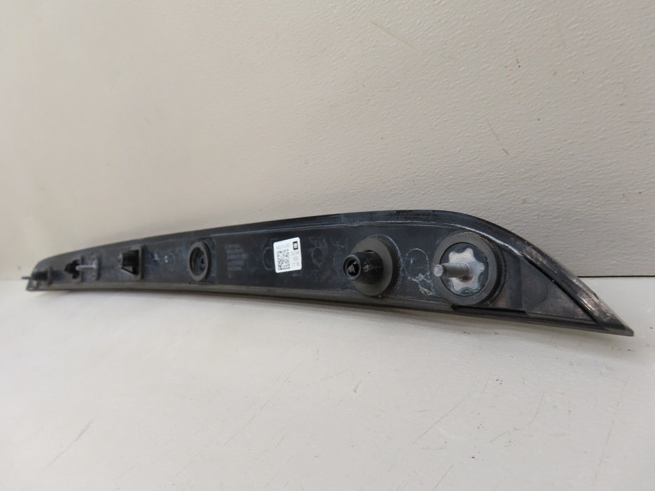 2016-2024 CHEVROLET MALIBU REAR 3RD BRAKE CENTER TAIL LIGHT OEM