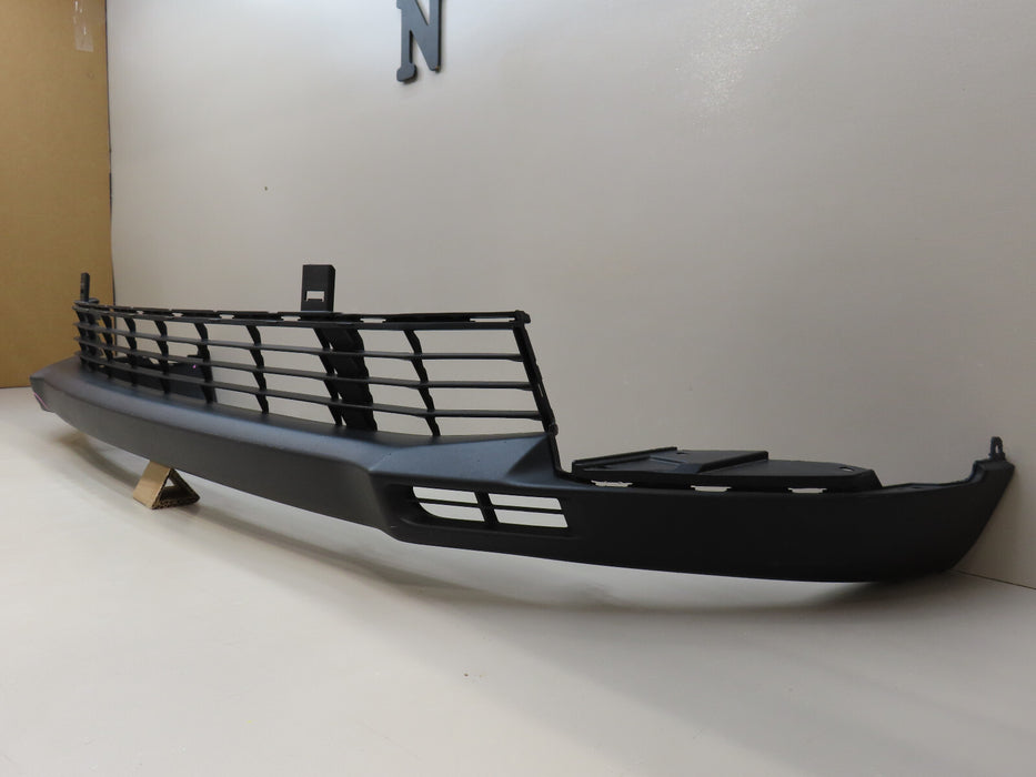 2017-2019 TOYOTA HIGHLANDER FRONT LOWER BUMPER COVER VALANCE OEM 52129-0E030