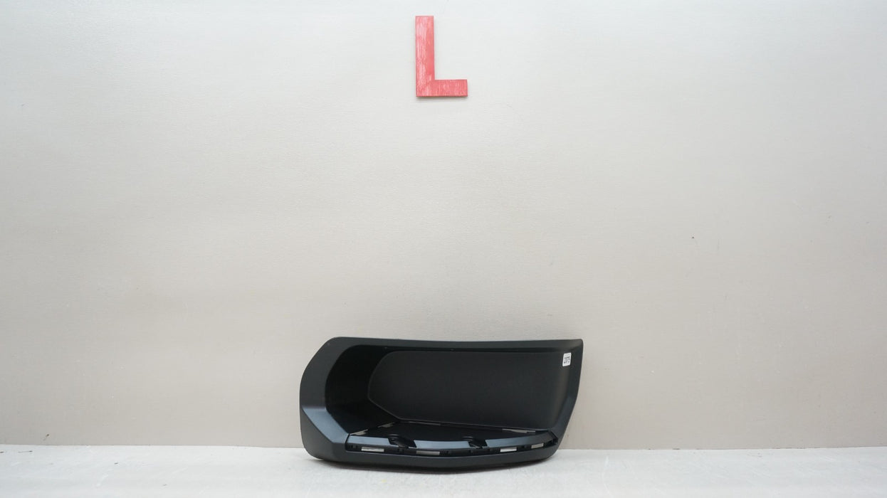 2019-2024 CHEVROLET SILVERADO 1500 REAR LEFT SIDE BUMPER STEP TRIM OEM 84227860