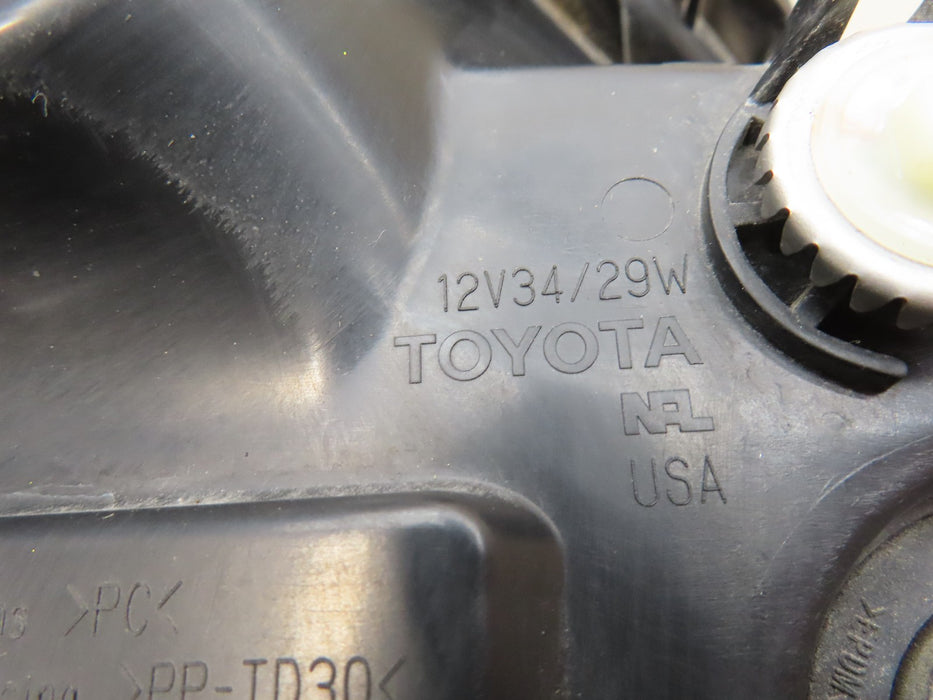 2018-2024 TOYOTA CAMRY FRONT LEFT DRIVER SIDE HEADLIGHT OEM 9323