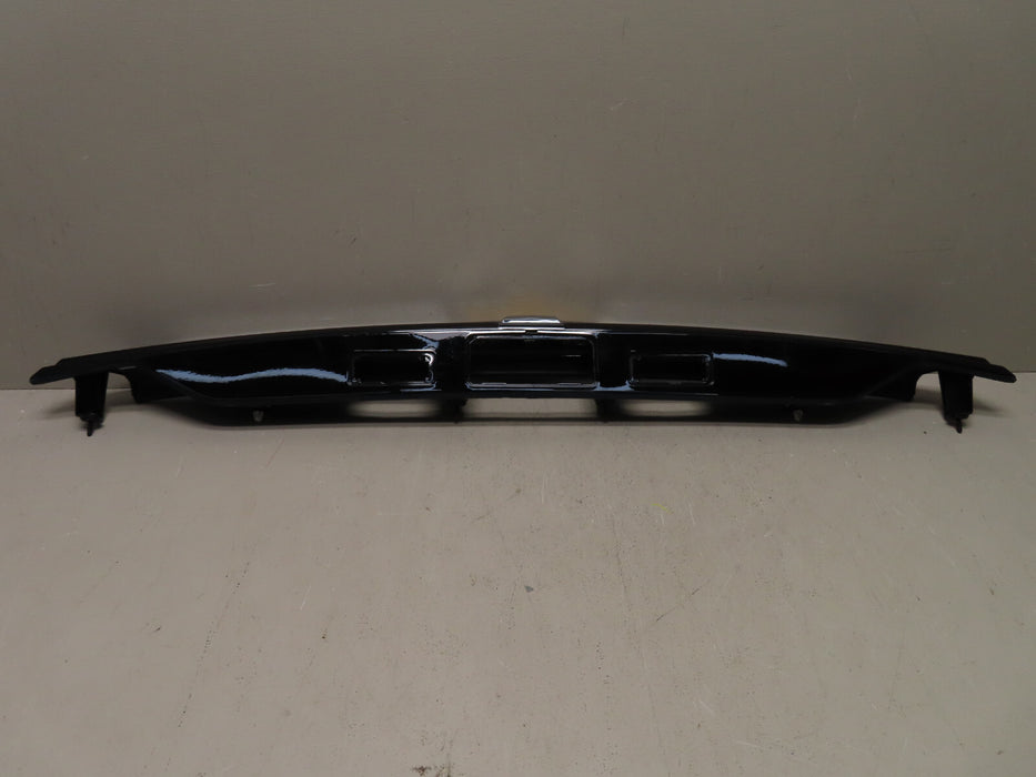 2018-2021 CHEVROLET TRAVERSE REAR TRUNK TAILGATE TRIM NO CAMERA MOLDING OEM