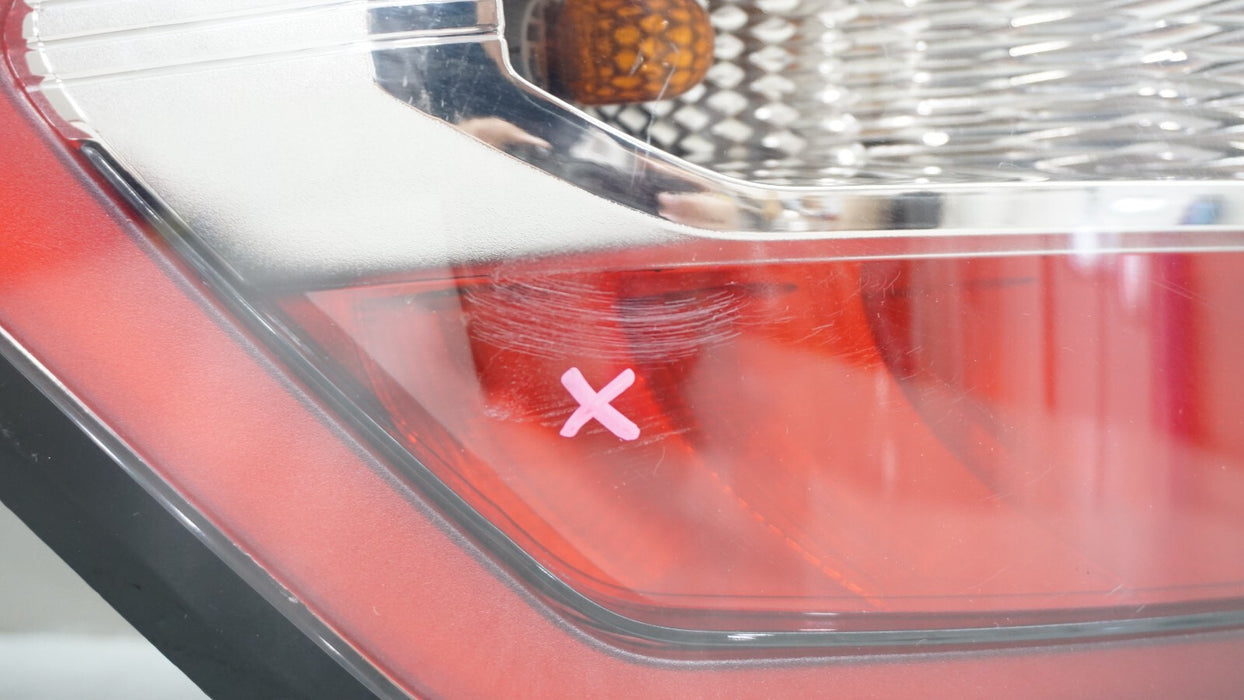 2017-2019 FORD ESCAPE REAR LEFT DRIVERS SIDE TAIL LIGHT OEM 17 18 19