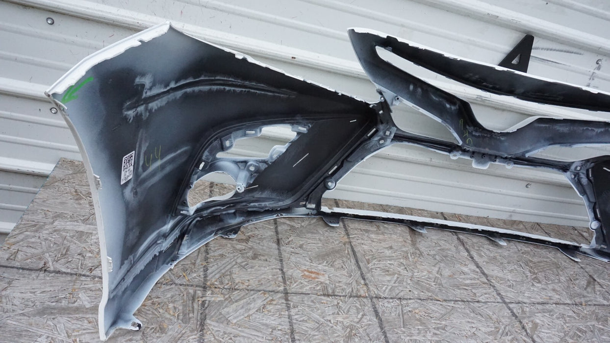 2018-2020 TOYOTA CAMRY FRONT BUMPER COVER OEM 18 19 20