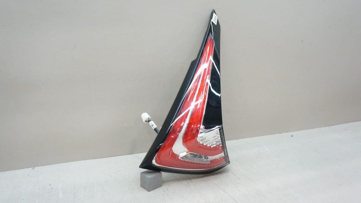 2015-2018 NISSAN MURANO REAR RIGHT PASSENGER SIDE INNER TAIL LIGHT OEM