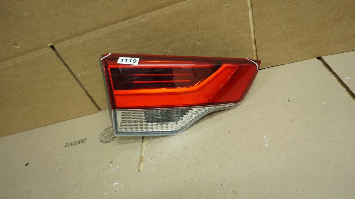 2017-2019 TOYOTA HIGHLANDER REAR LEFT DRIVER SIDE INNER TAIL LIGHT LED LAMP OEM